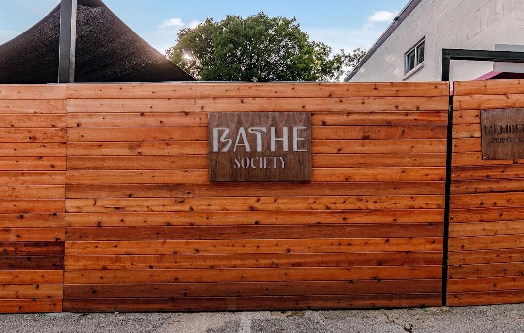 Bathe photo 6