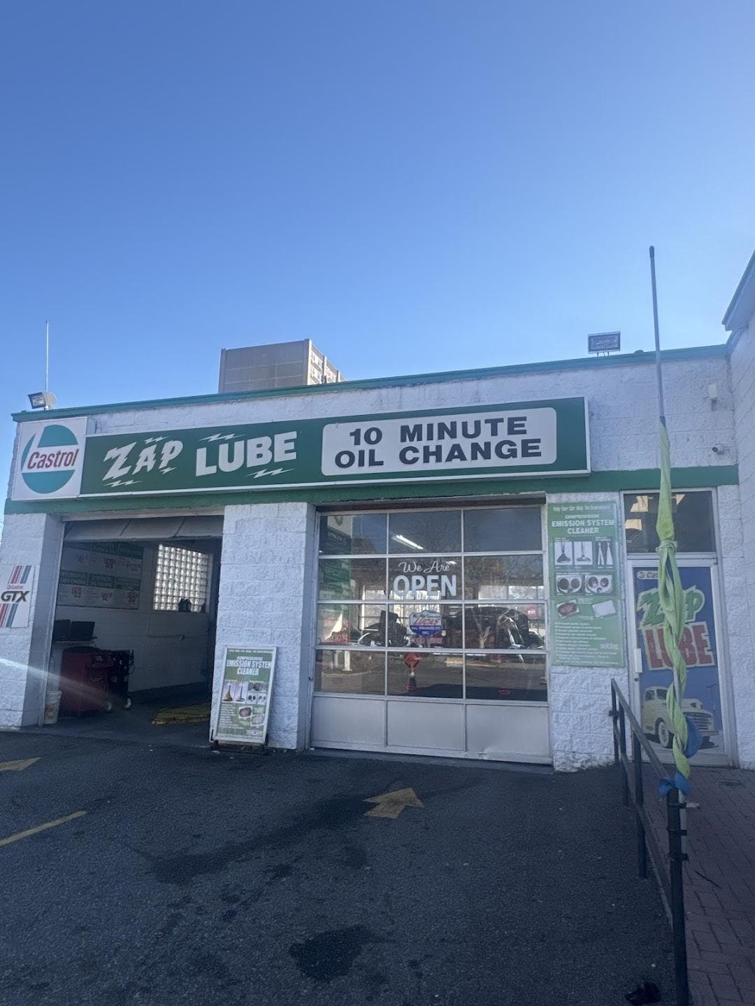 Zap Lube & Hand Car Wash of Newark (Downtown) photo 1