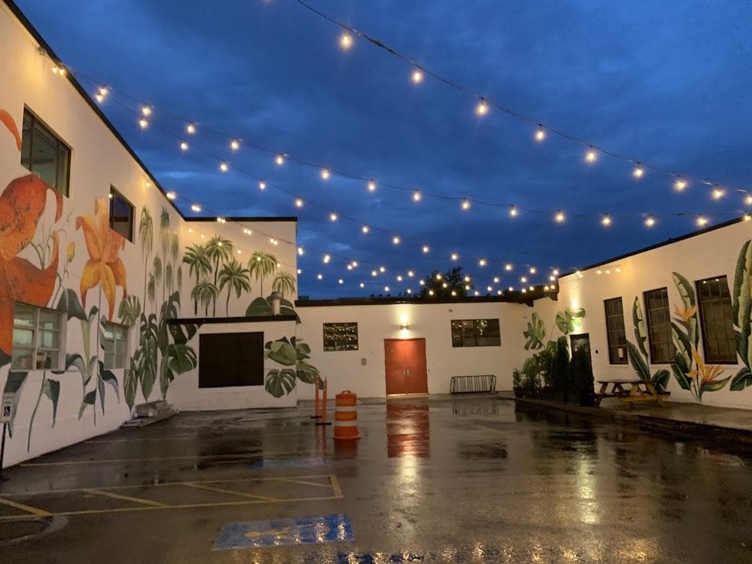 Aeronaut Brewing Company photo 5