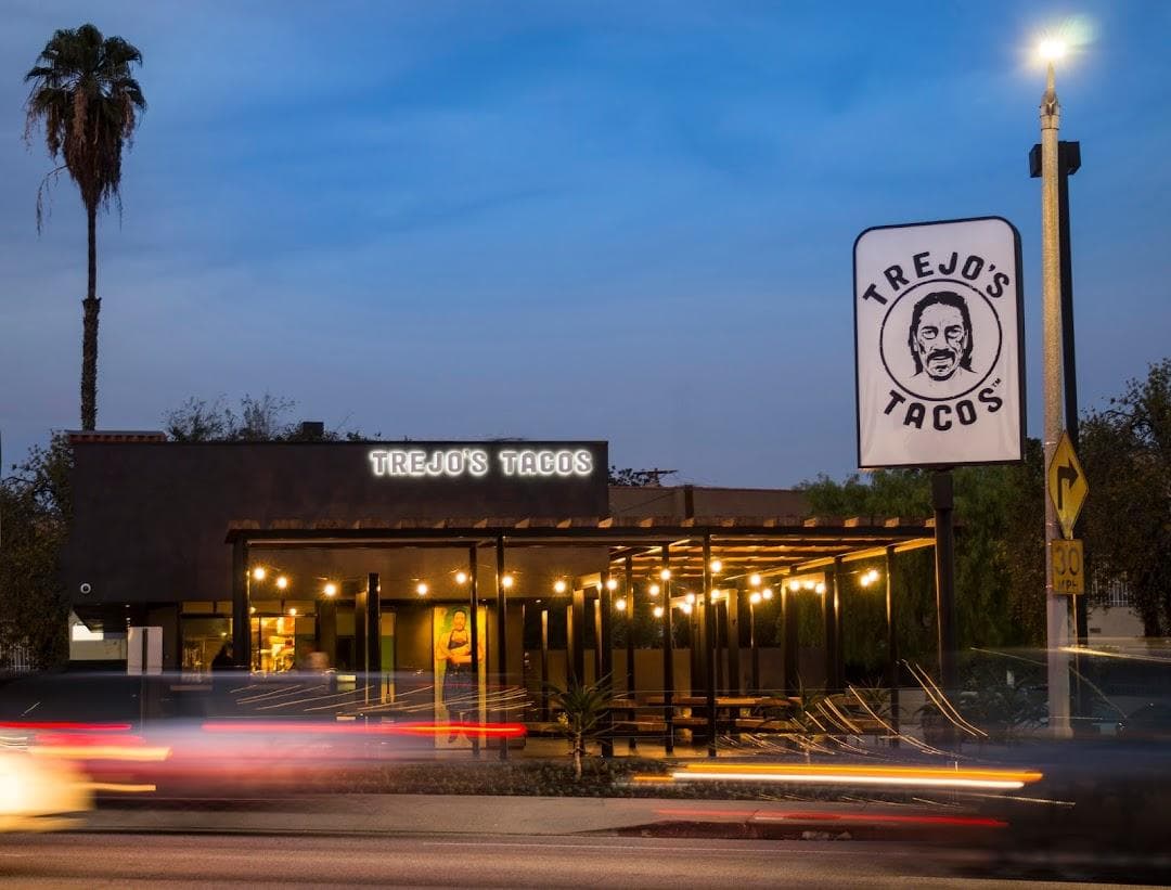 Trejo's Tacos - La Brea Ave photo 4