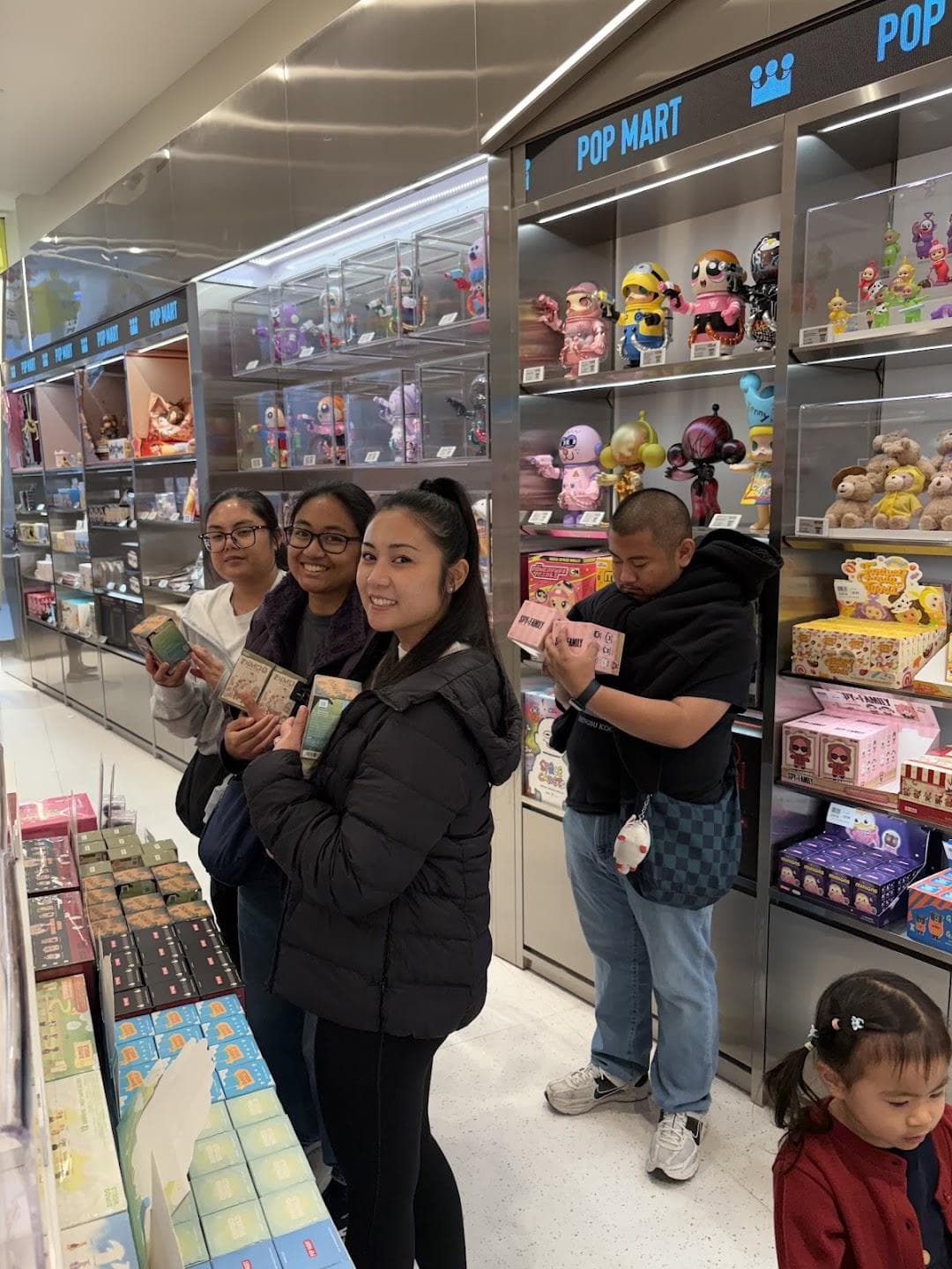 POP MART photo 2