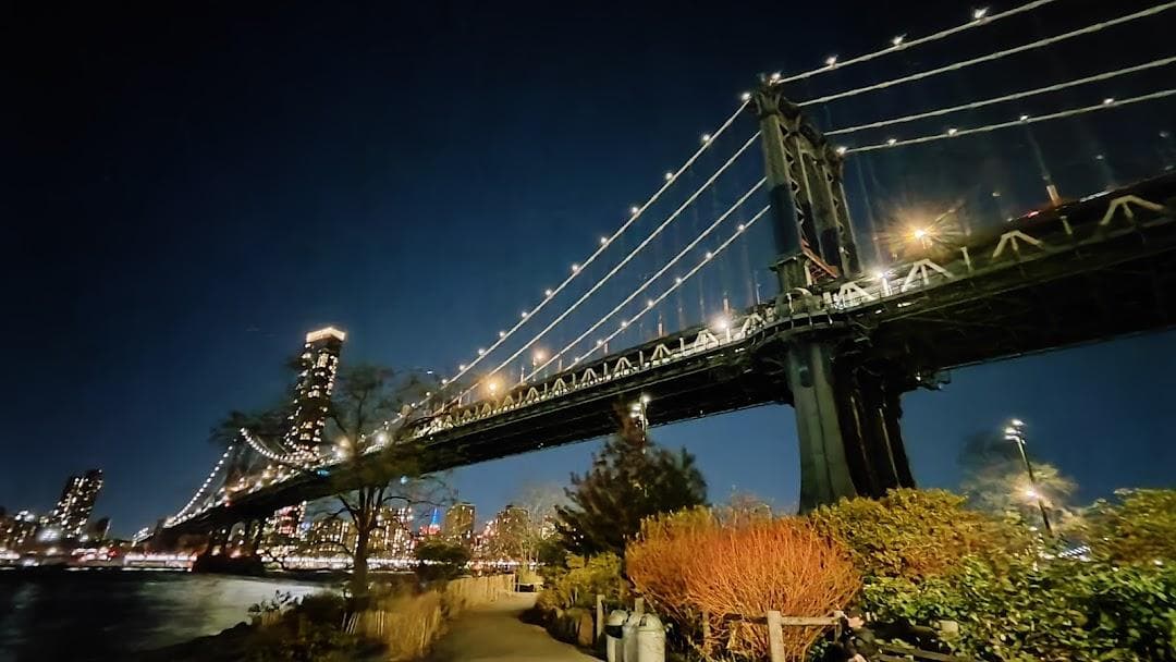 Manhattan Bridge photo 2