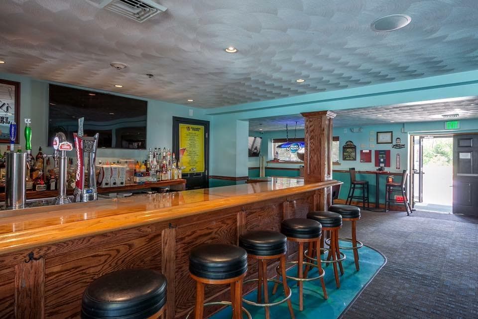 The Last Resort Restaurant and Bar photo 5