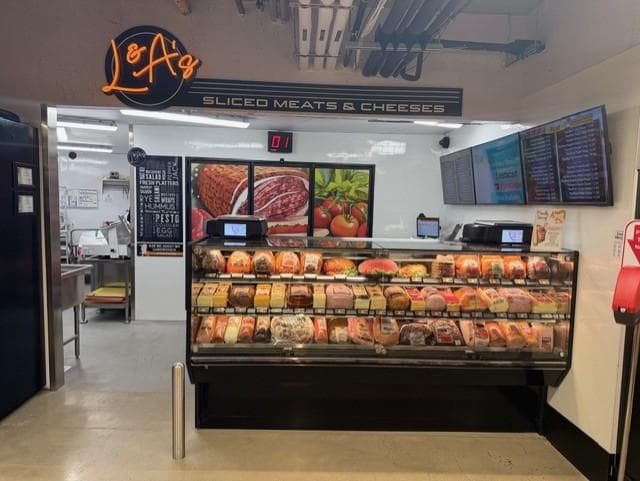 The Fresh Grocer of Fulton St. photo 5