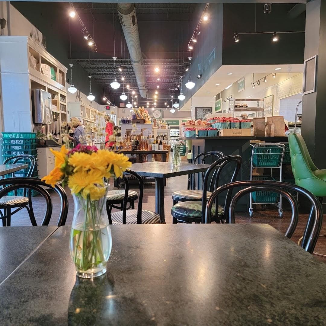 Reid's Fine Foods Market & Wine Bar photo 5