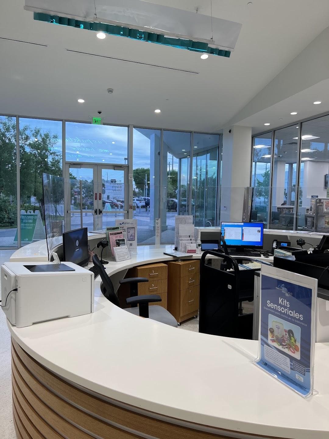 Hialeah Gardens Branch Library photo 2