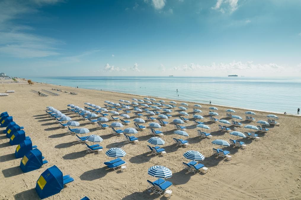 Bentley Beach Club photo 2