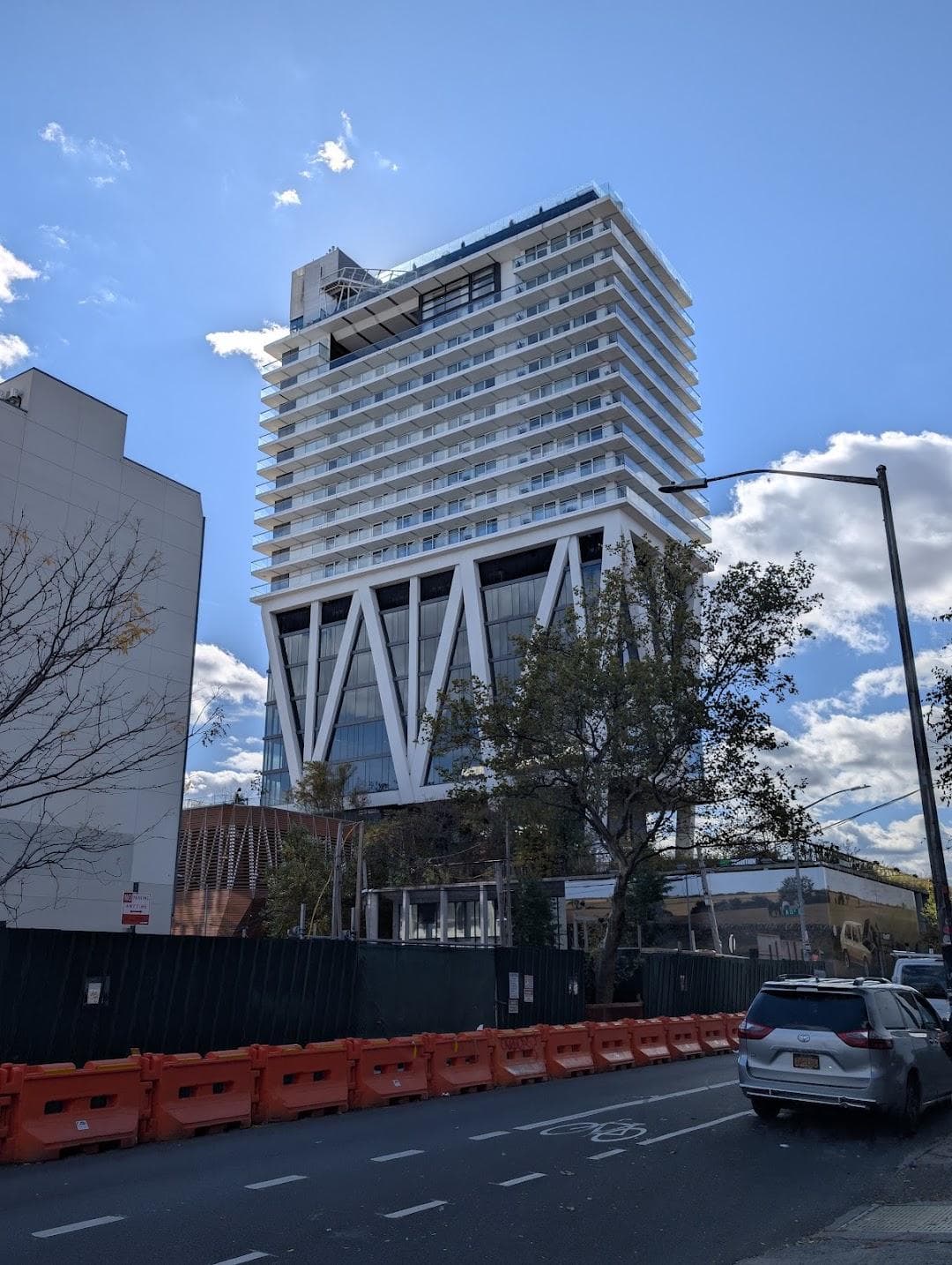 74 Wythe Ave photo 3