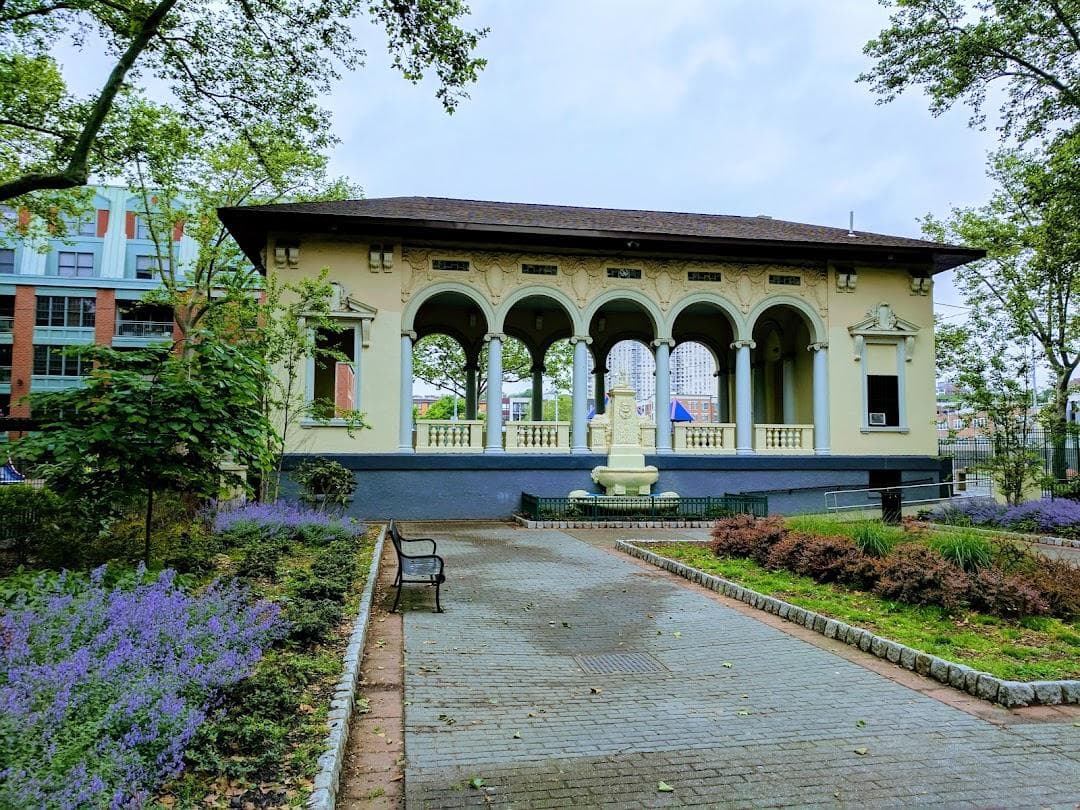 Columbus Park photo 1