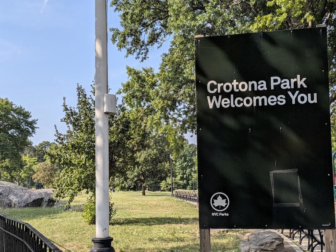 Crotona Park photo 4