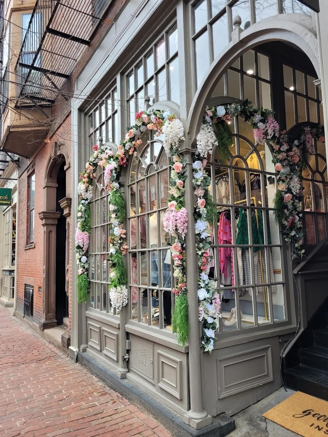 Charles Street photo 3