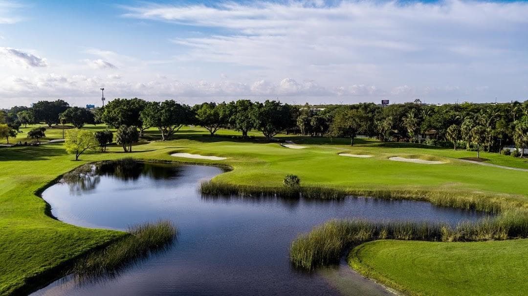 Jacaranda Golf Club photo 1