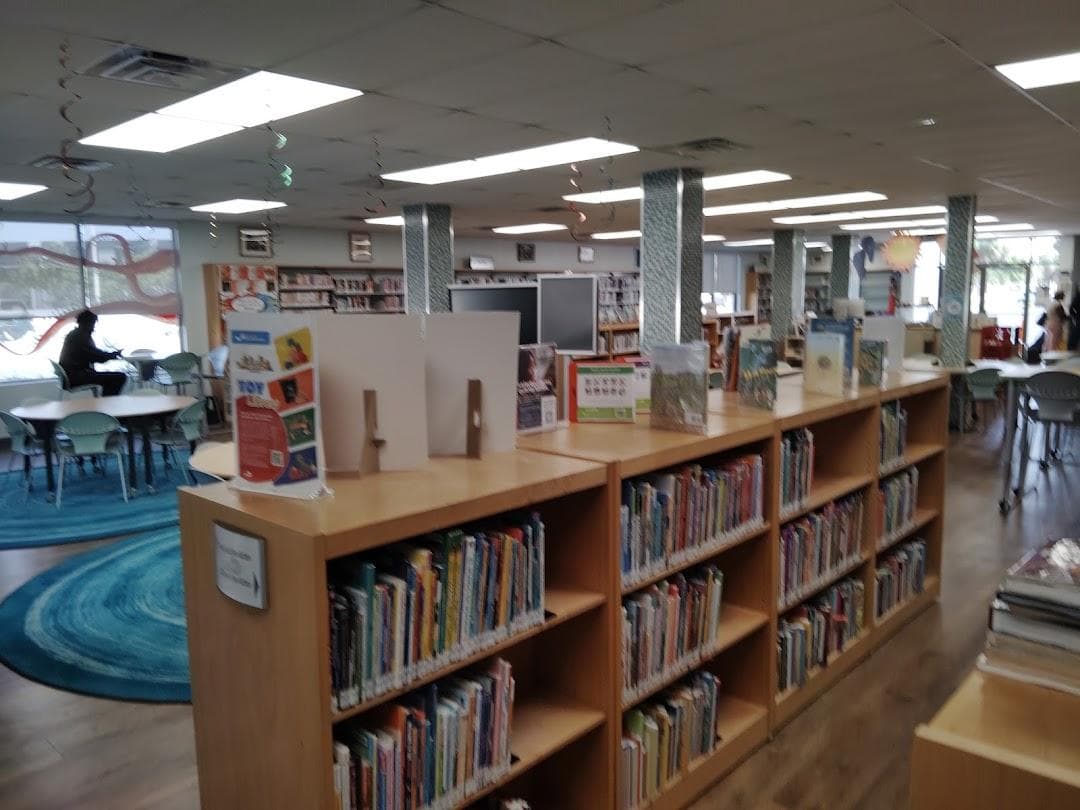 California Club Branch Library photo 2