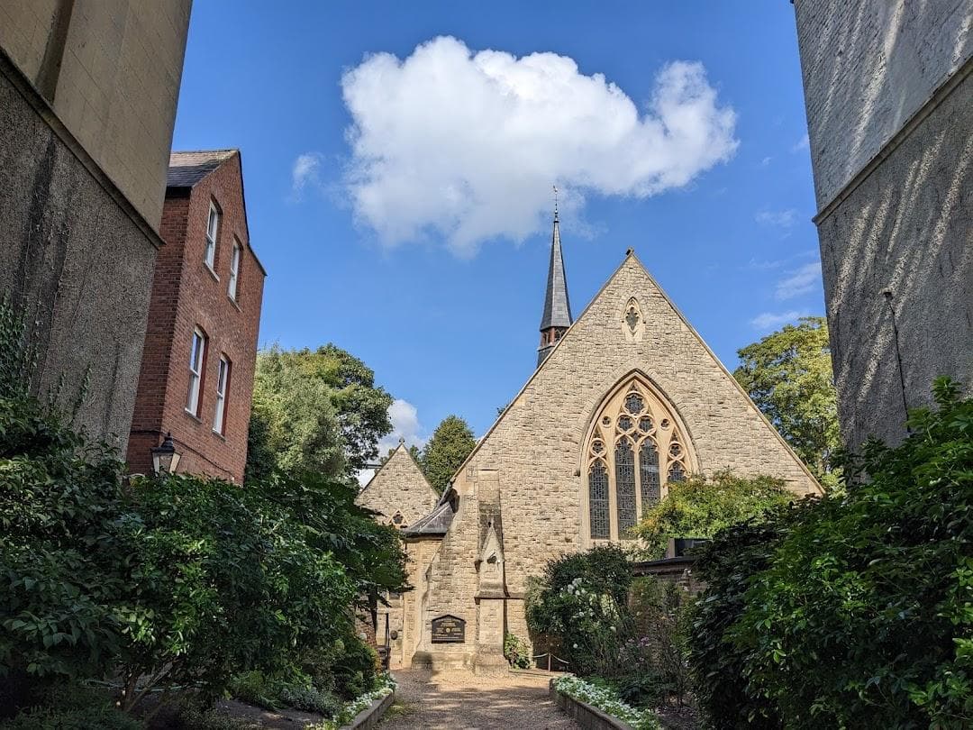 Rosslyn Hill Chapel photo 6
