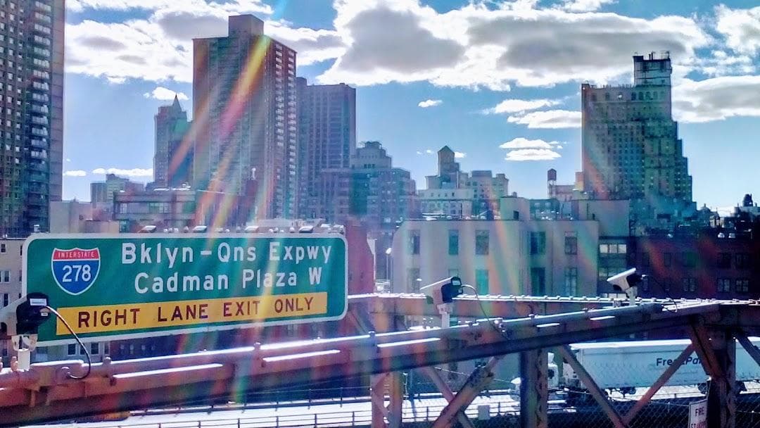 Brooklyn-Queens Expressway photo 2