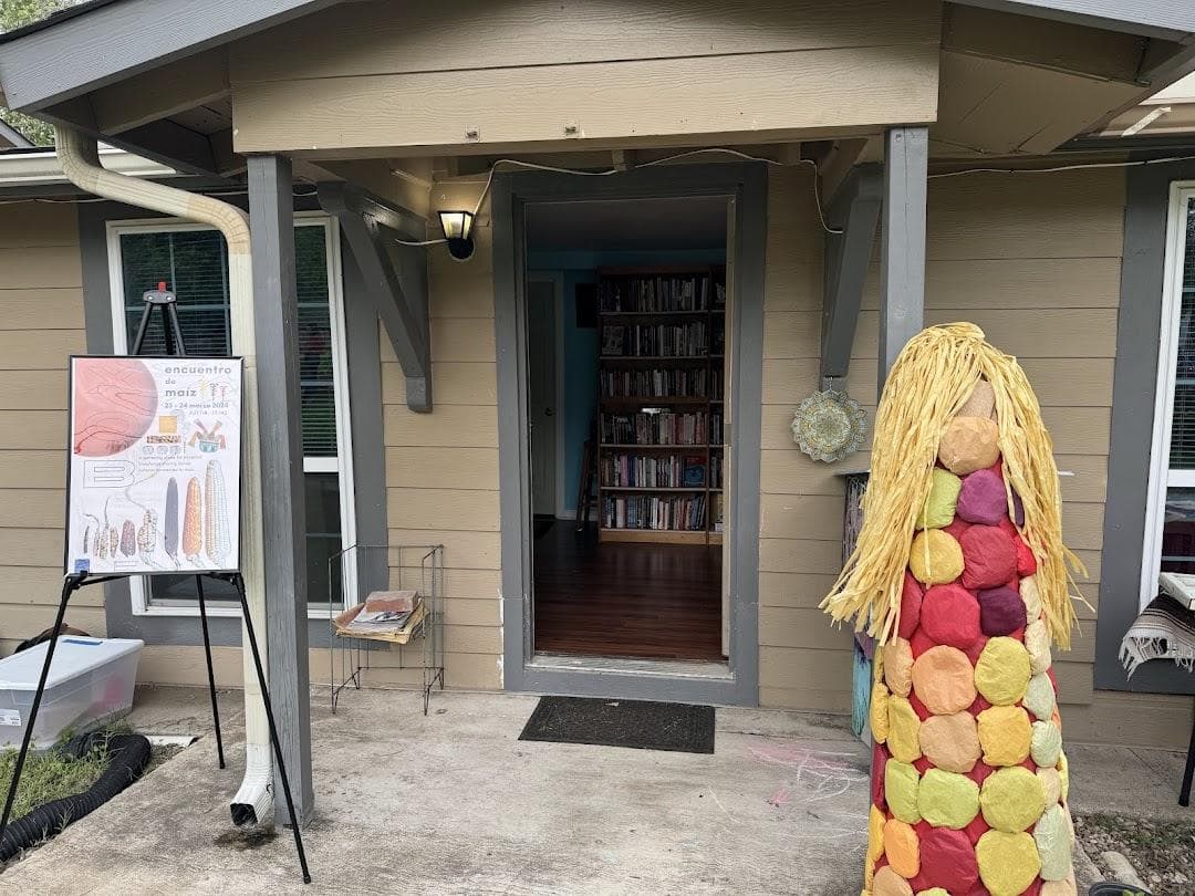 Red Salmon Arts and Resistencia Bookstore photo 4