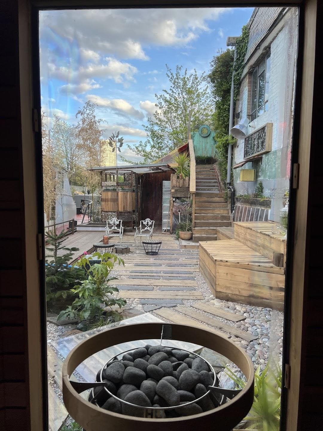 AUTM HAUS photo 4