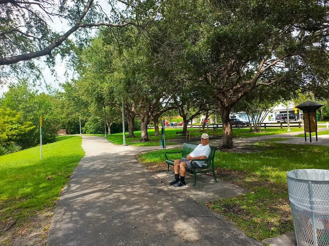 Highland Oaks Park photo 2