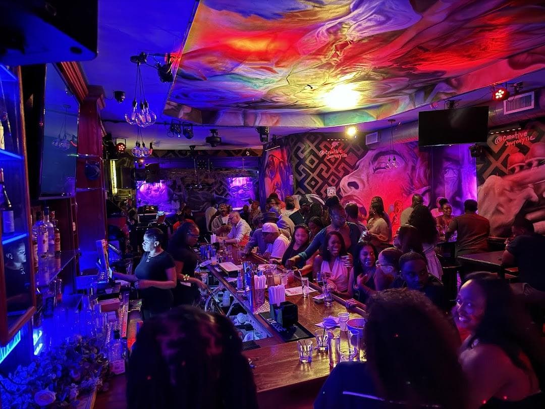 333 Lounge & Restaurant photo 1