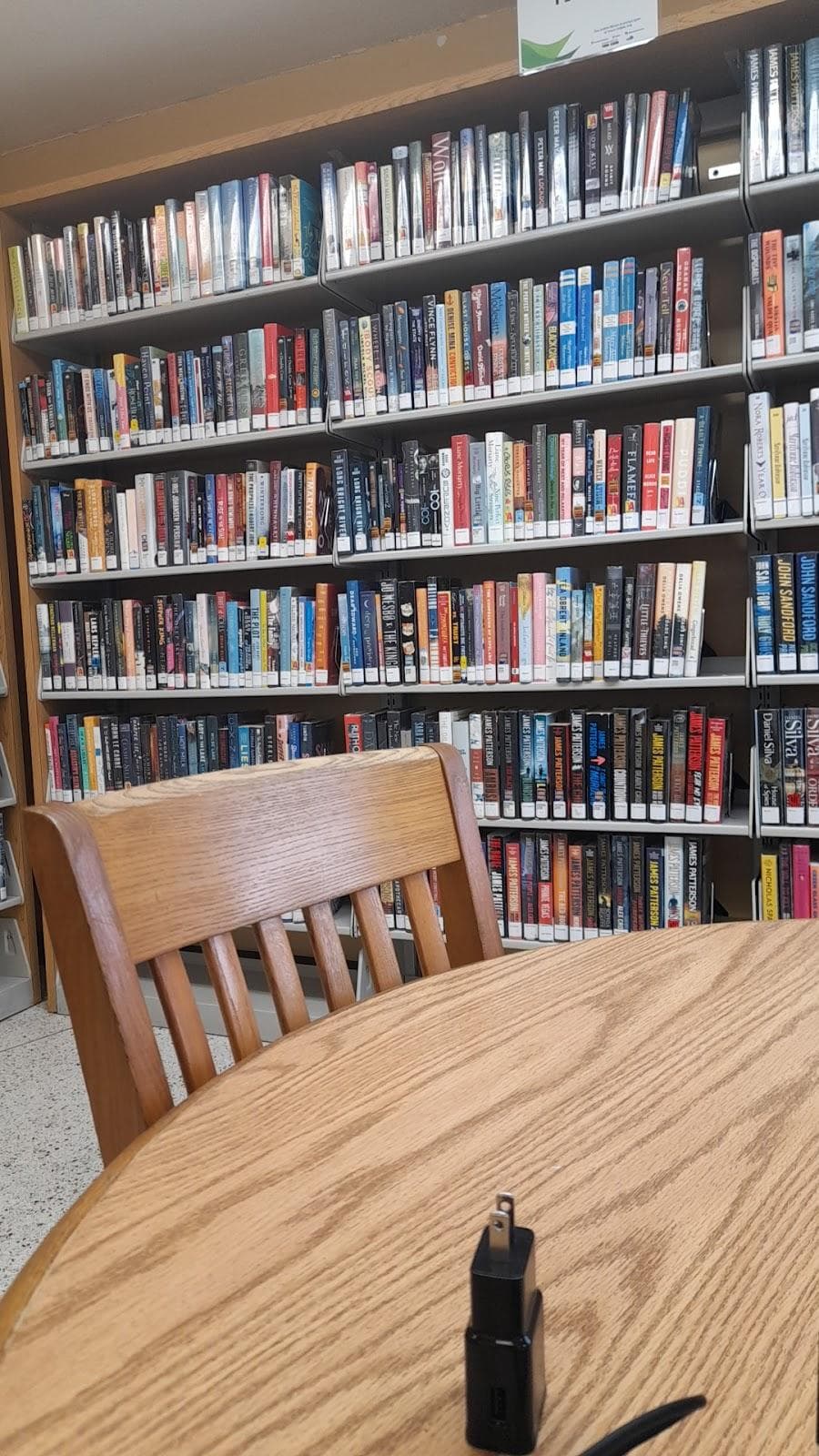 Lemon City Branch Library photo 4