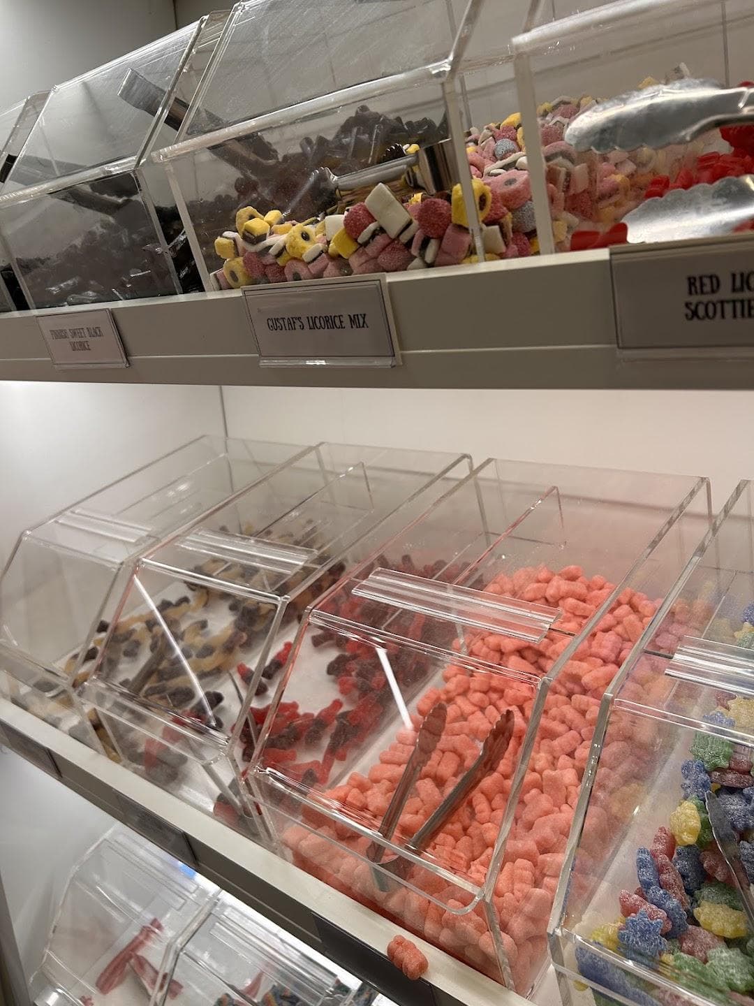 Madeleine's Candy Shop photo 3