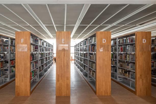 Doral Branch Library photo 2