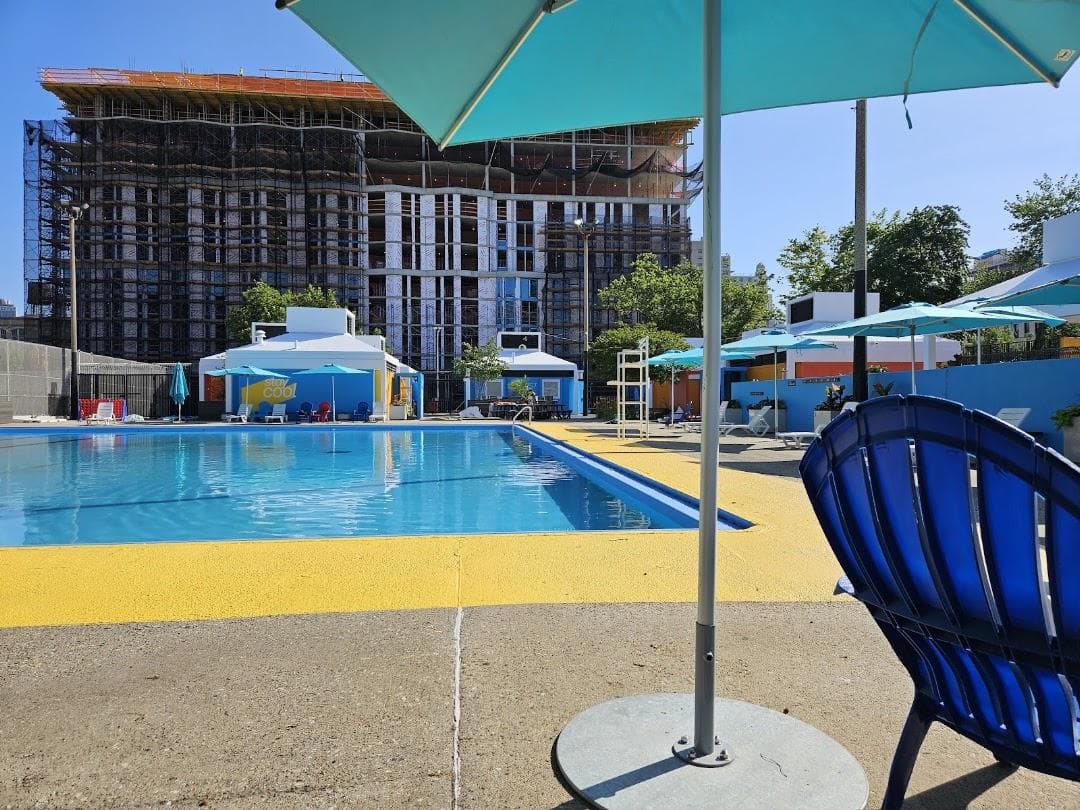 Douglass and DeGraw Pool photo 5
