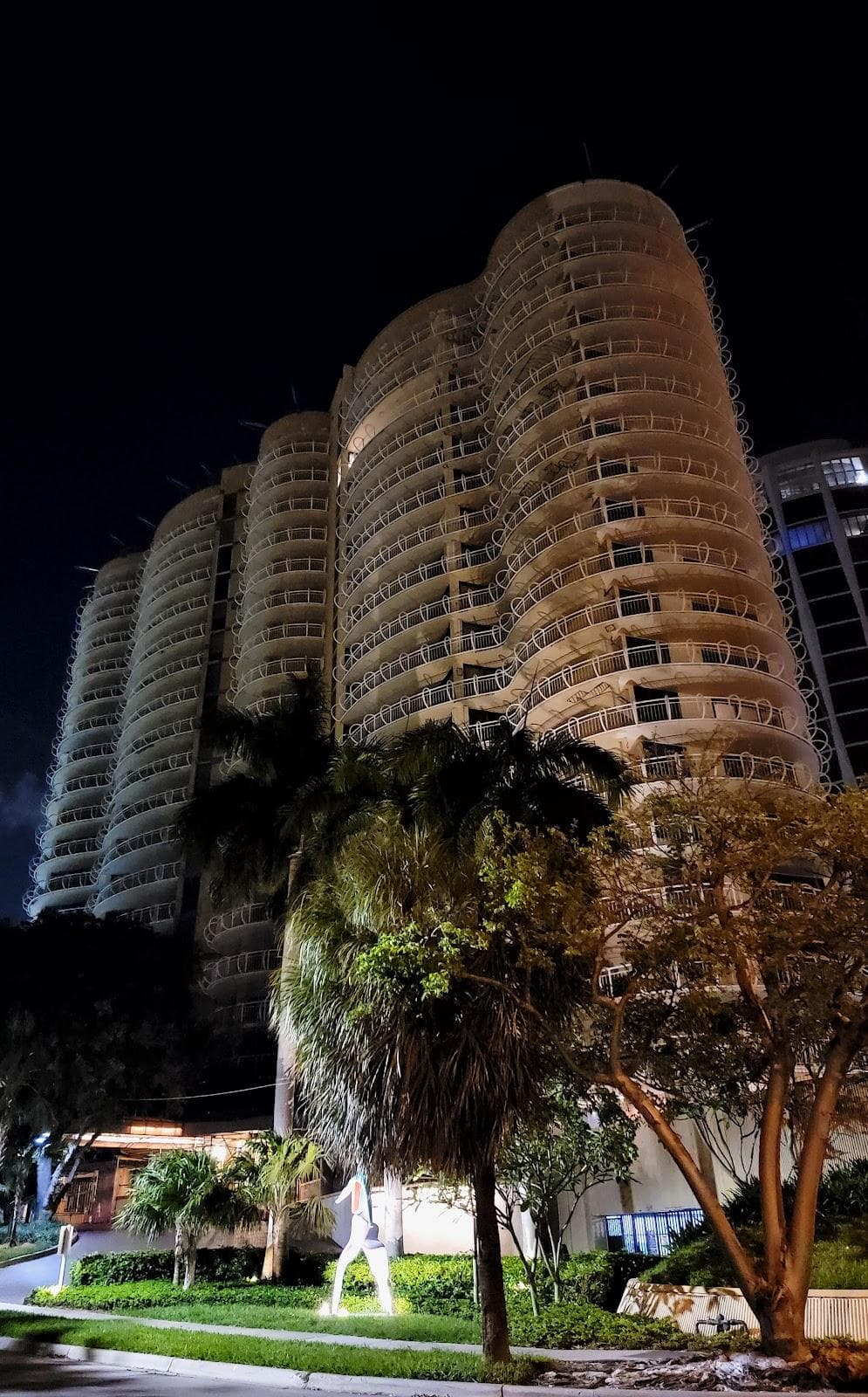 Coconut Grove photo 2