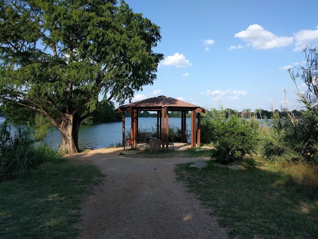 Edward Rendon Sr. Park at Festival Beach in Town Lake Metropolitan Park photo 1