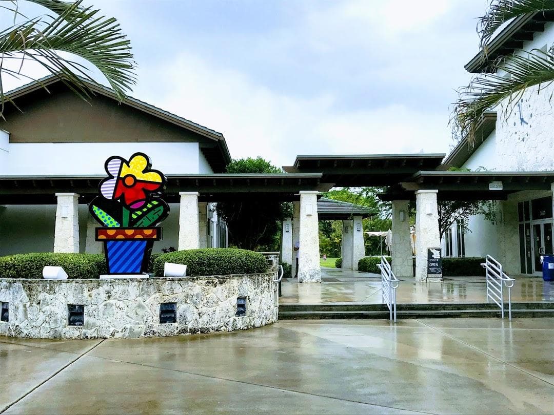 Pinecrest Branch Library photo 1