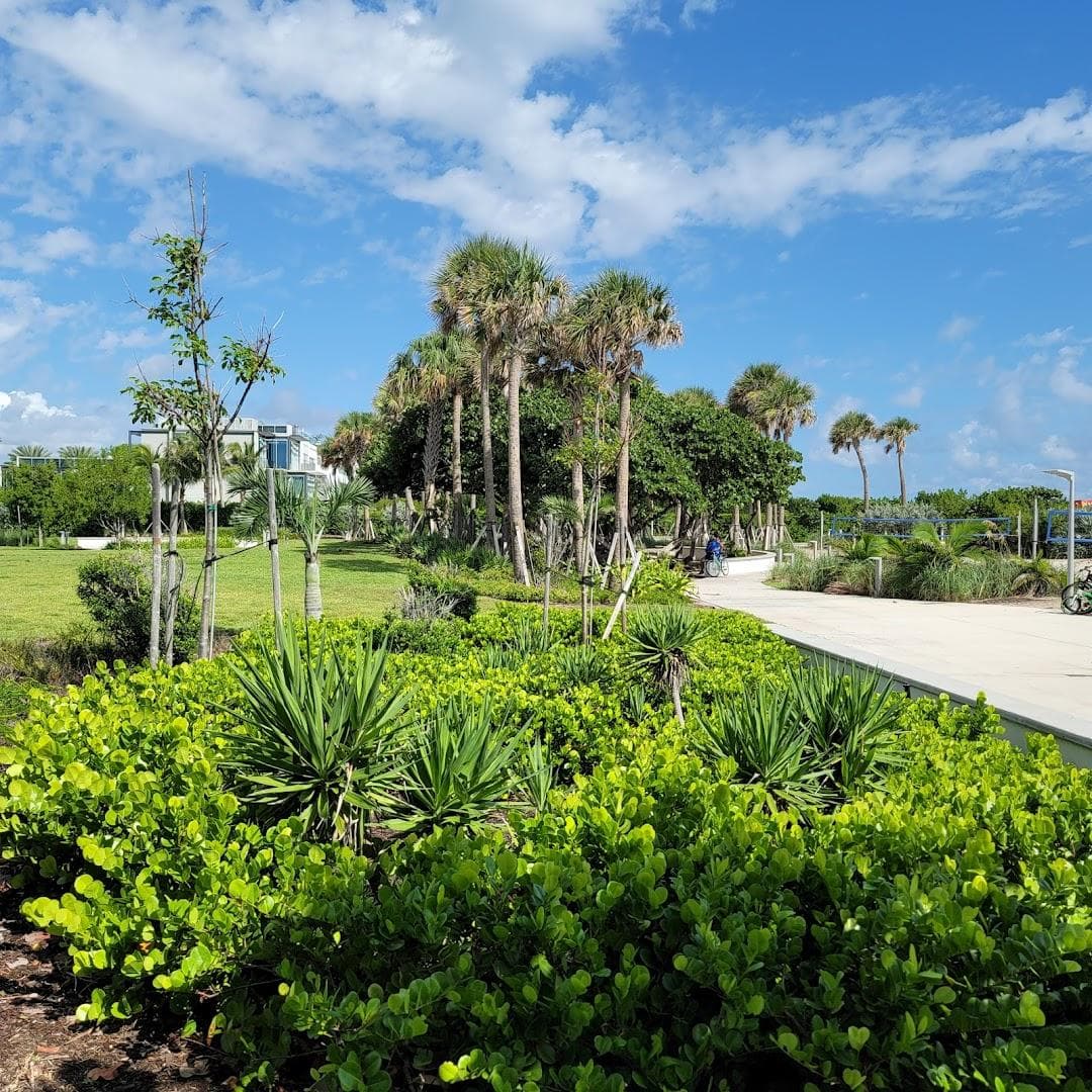Altos Del Mar Park photo 6