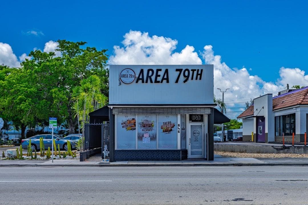 Area 79th Lounge & Grille photo 1