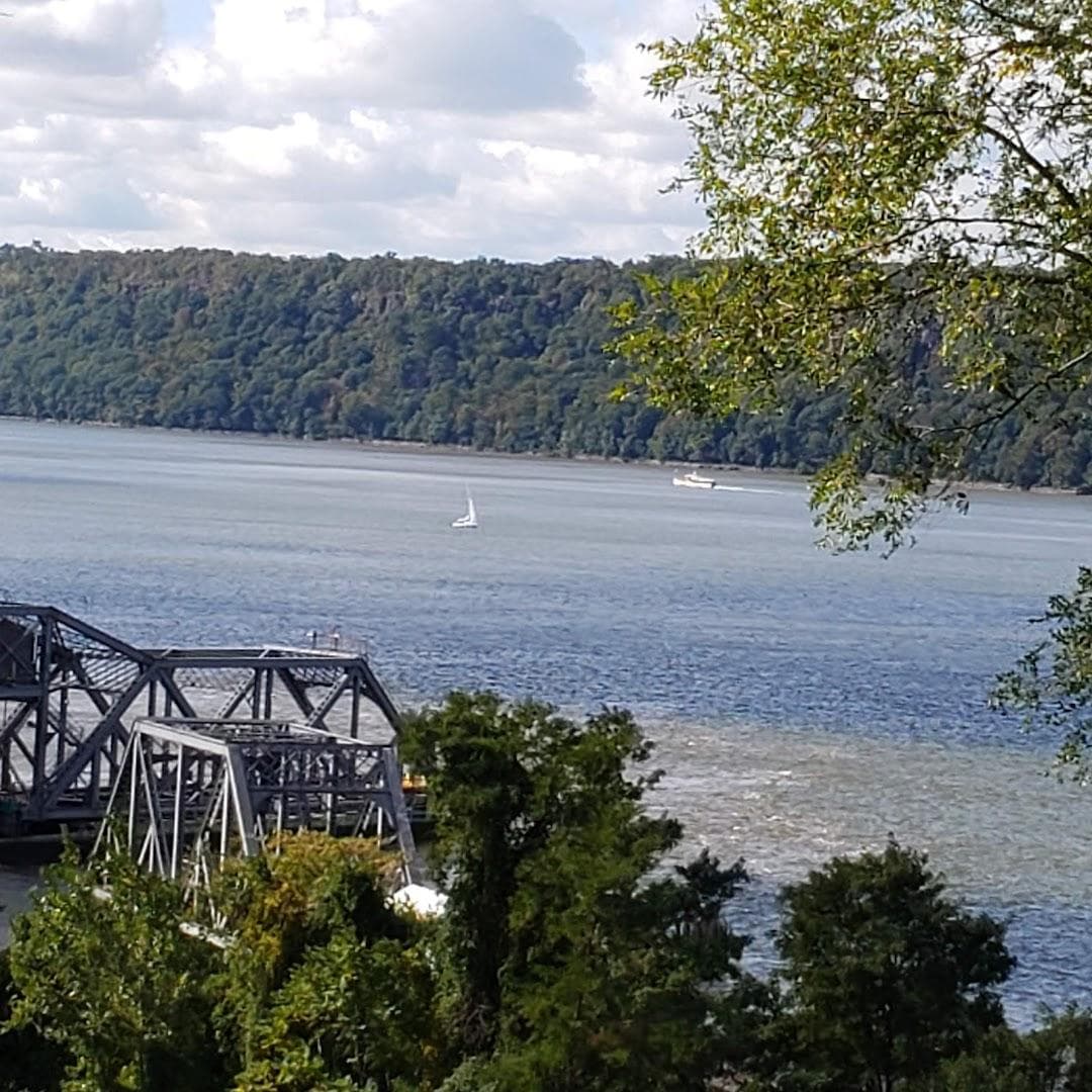 Henry Hudson Park photo 2