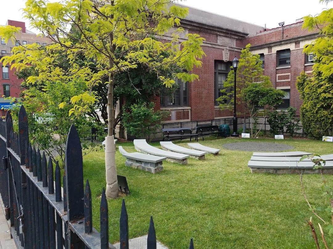 Brooklyn Public Library - Park Slope Library photo 5