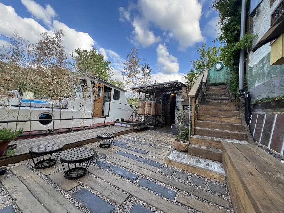 AUTM HAUS photo 6