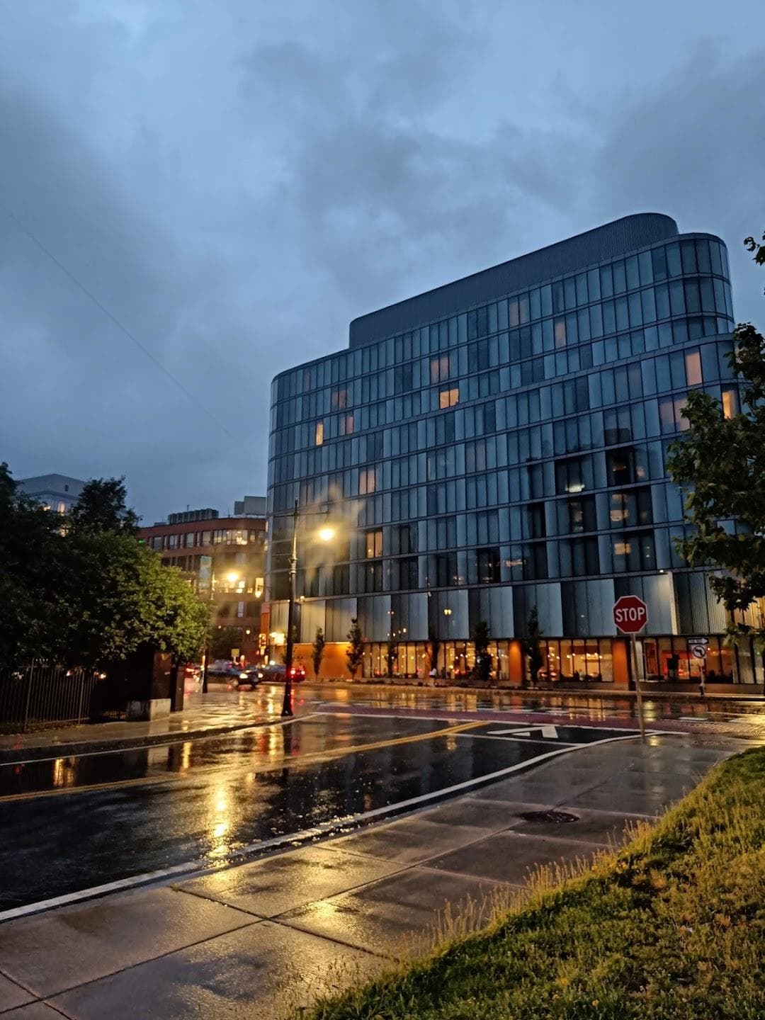 Brook House Condominium. photo 4