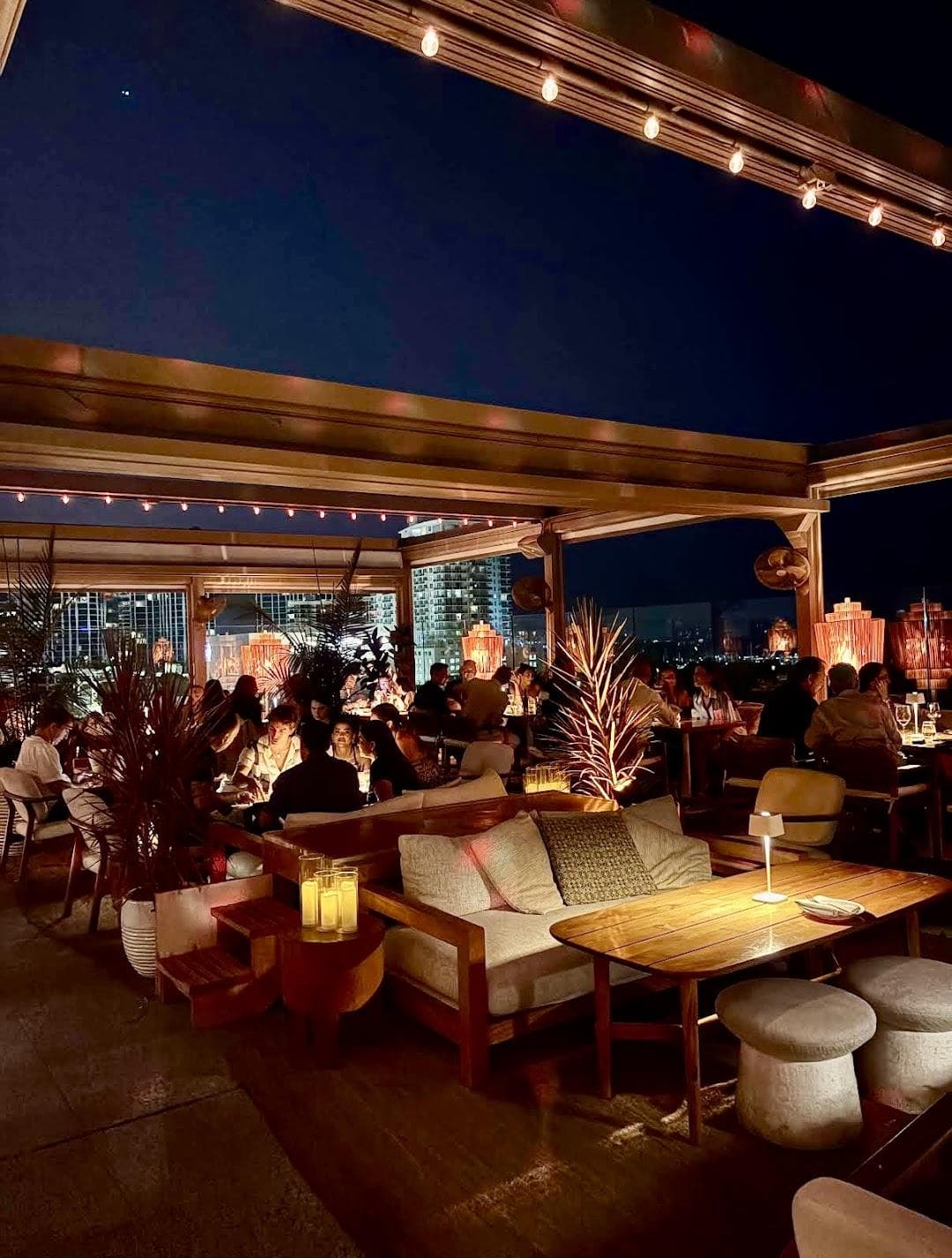 Level 6 Rooftop Restaurant Miami photo 2