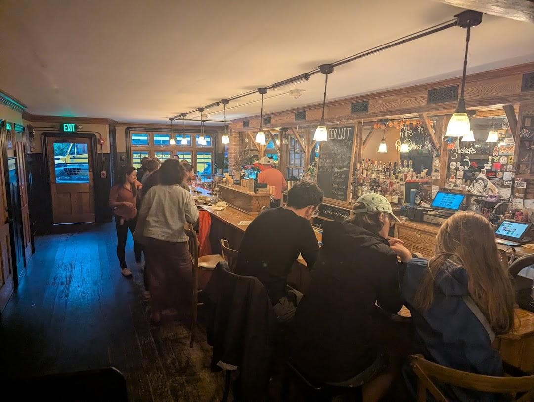 Satellite - Craft Beer, Coffee & Cocktails Served with Burgers and Live Music photo 5
