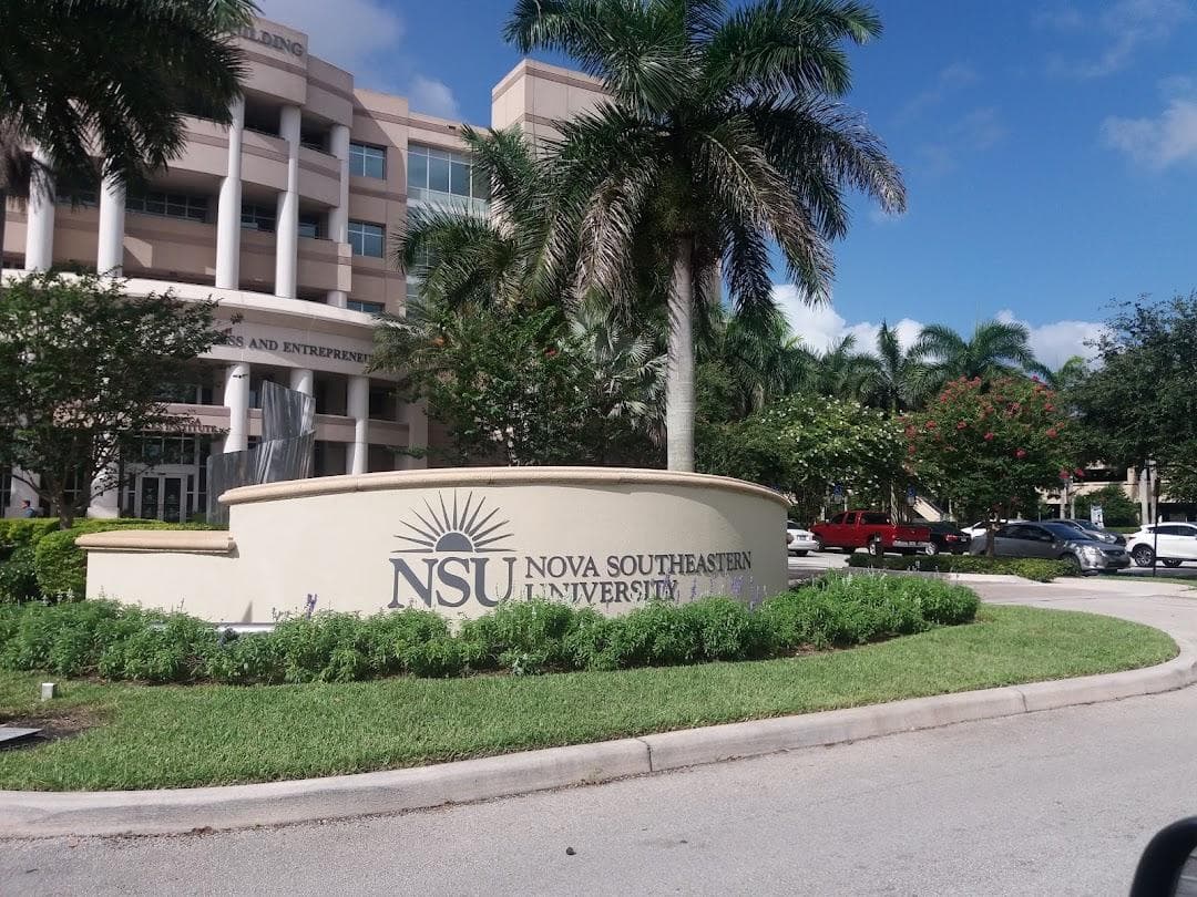 NSU – Huizenga College of Business and Entrepreneurship photo 3