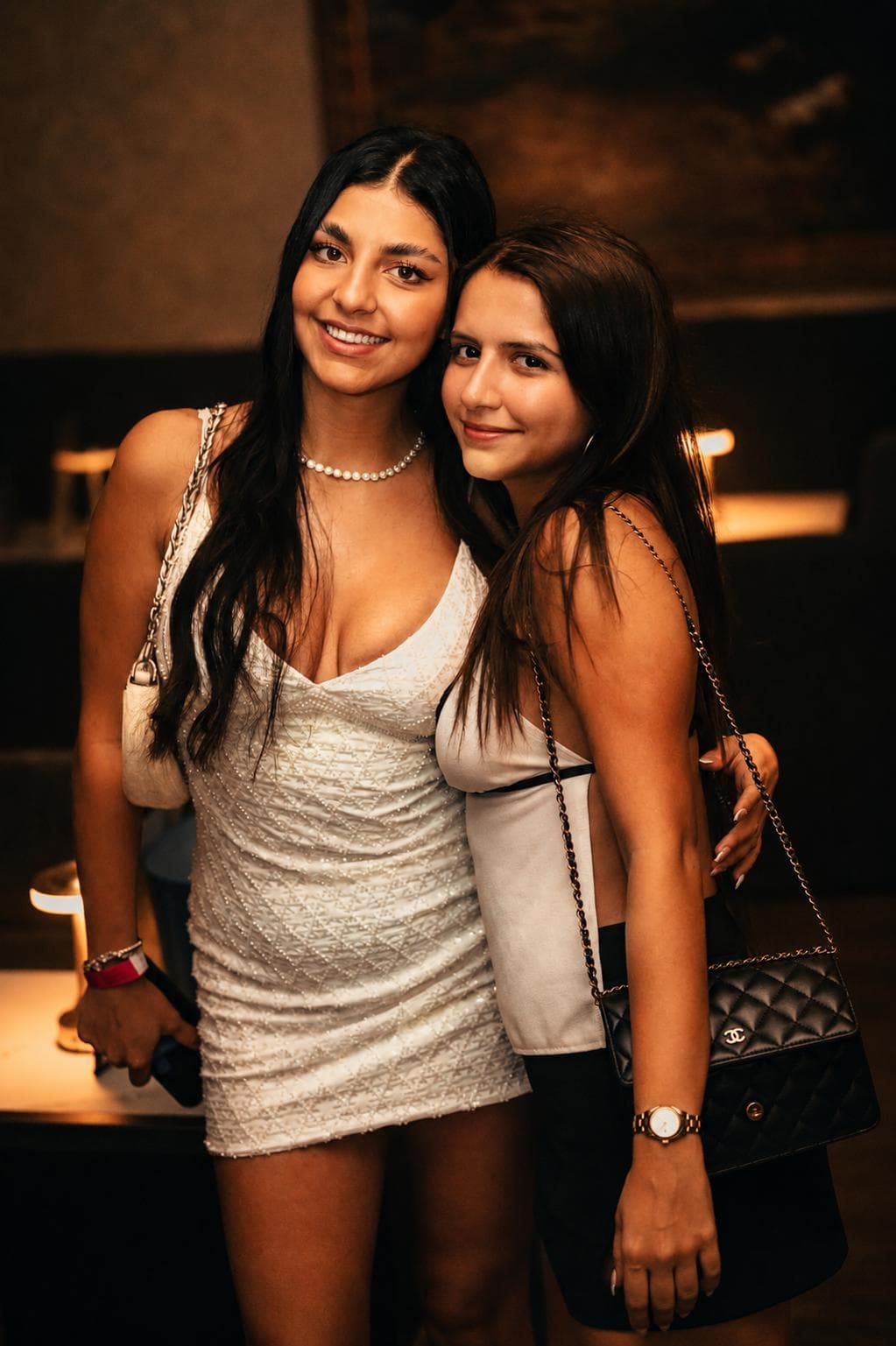 AURA BRICKELL photo 3
