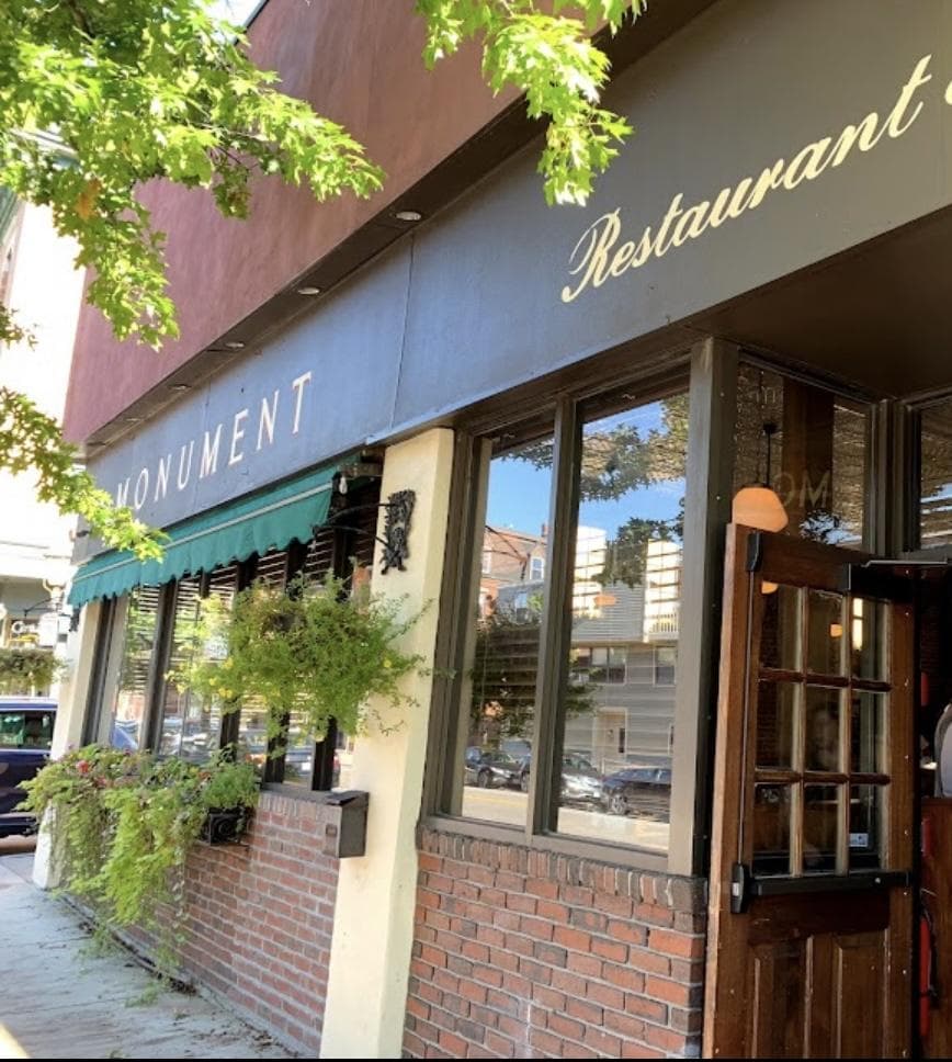 Monument Charlestown Restaurant & Tavern photo 5
