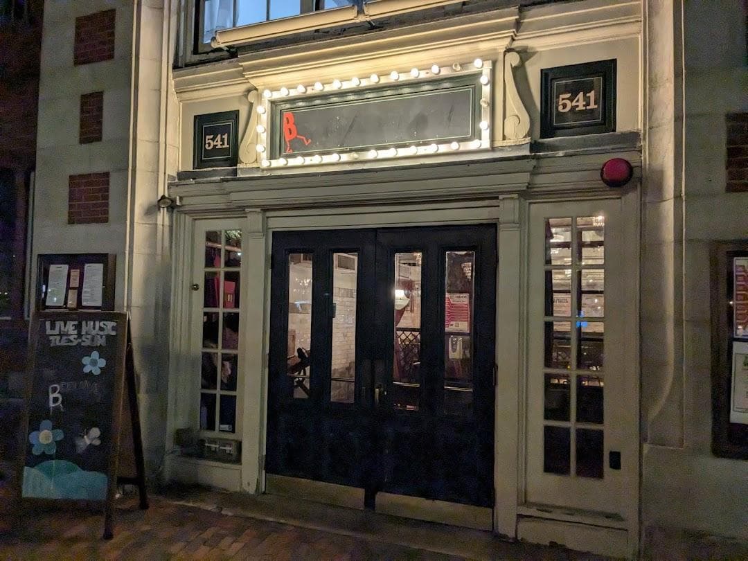 Beehive Restaurant photo 2