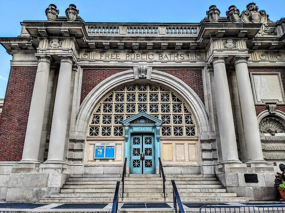 Asser Levy Recreation Center photo 4