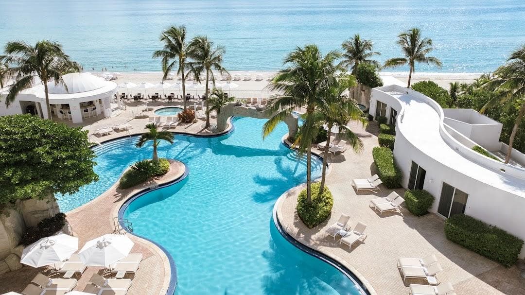Trump International Beach Resort photo 2