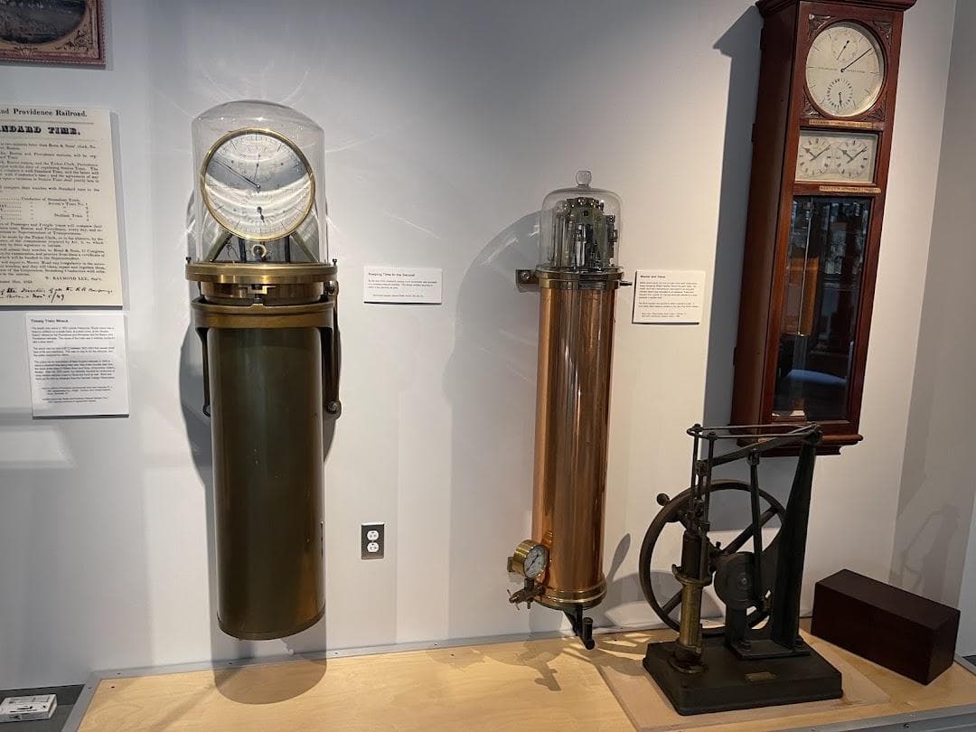 The Collection of Historical Scientific Instruments at the Putnam Gallery photo 3