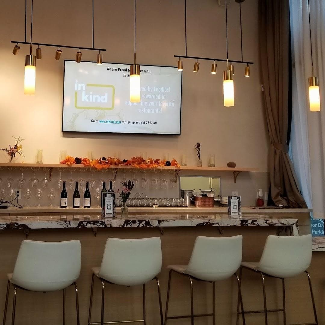 CoCo Noir Wine Shop & Bar photo 3