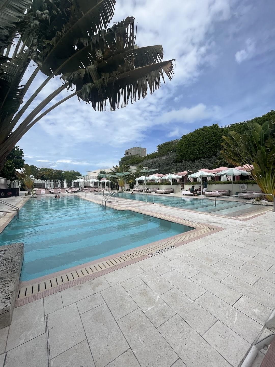 pool & restaurant at the goodtime hotel photo 2