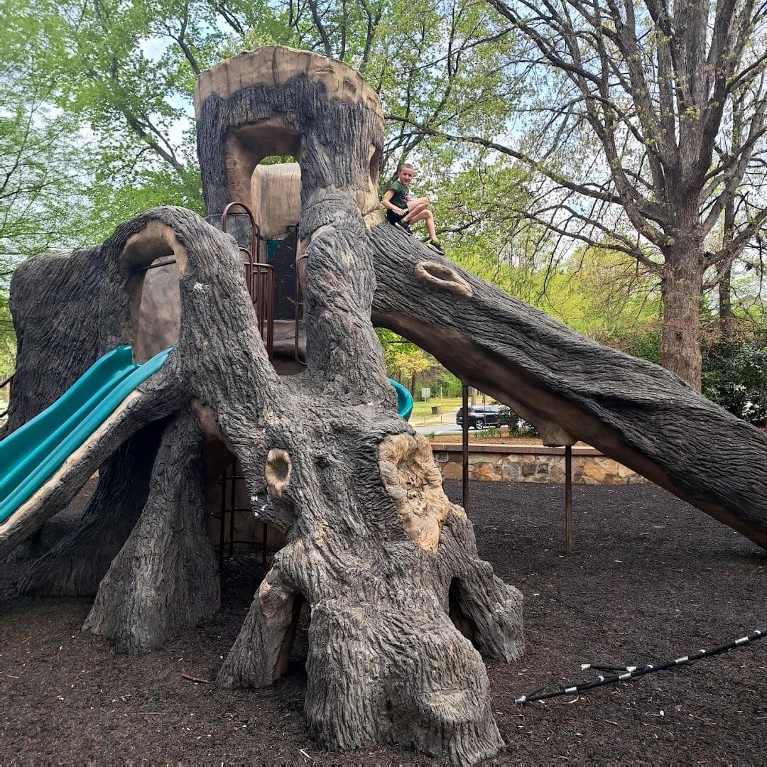 Robbins Park photo 2