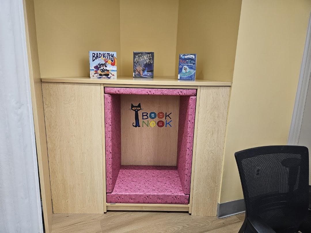 Jersey City Free Public Library: Lafayette Branch photo 2