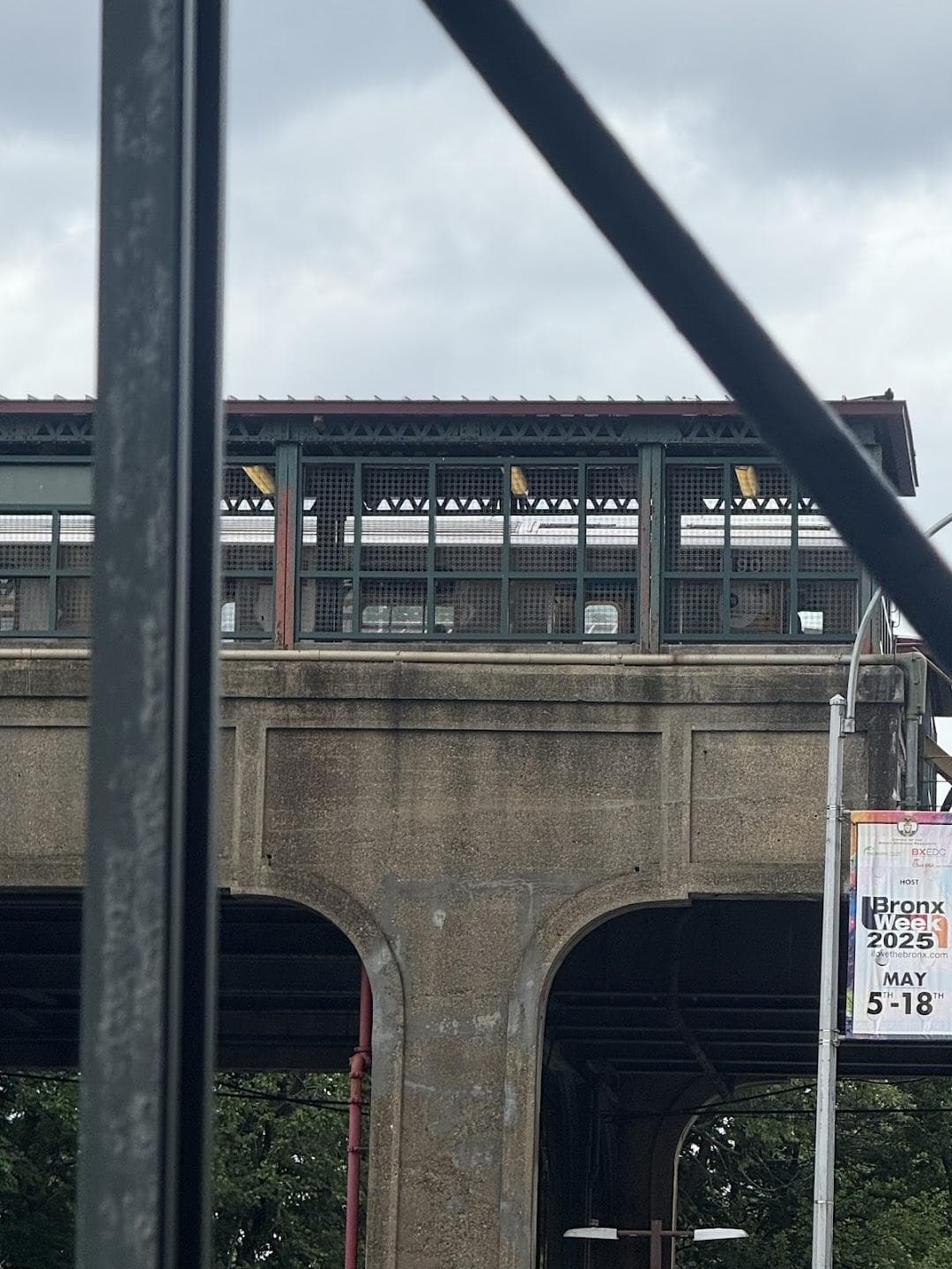 Mosholu Pkwy photo 3